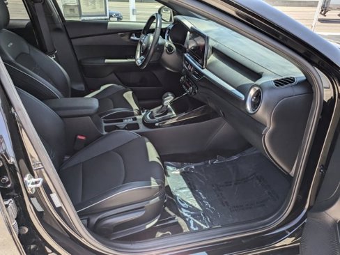 Used 2022 Kia Forte GT-Line w/ GT-Line Technology Package image 5