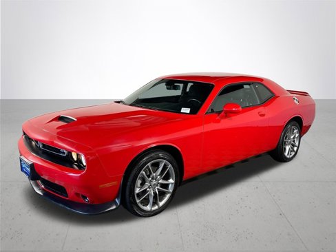 Used 2022 Dodge Challenger GT image 2