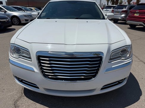 Used 2013 Chrysler 300 w/ Driver Convenience Group image 7