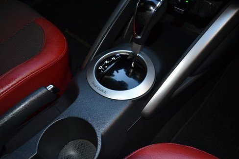 Used 2012 Hyundai Veloster w/ Tech Pkg image 26