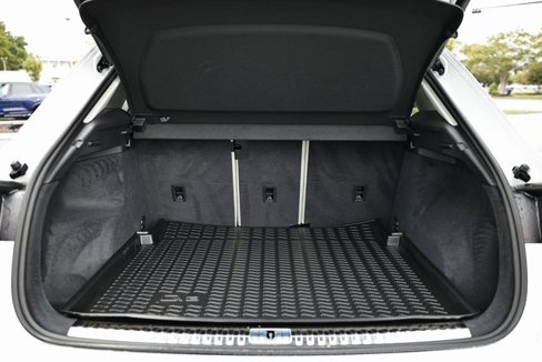 Used 2024 Audi Q3 2.0T Premium Plus image 29