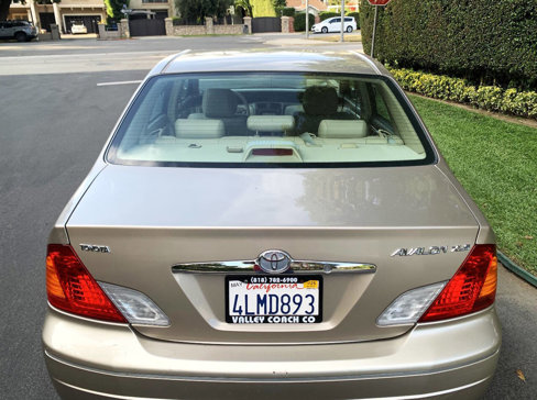 Used 2000 Toyota Avalon XLS image 7