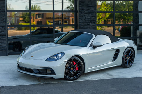 Used 2018 Porsche 718 Boxster GTS image 16