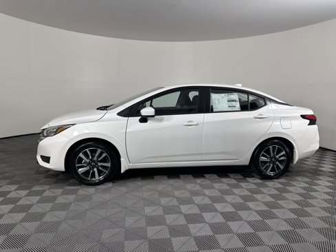 New 2025 Nissan Versa SV w/ Trunk Package image 9
