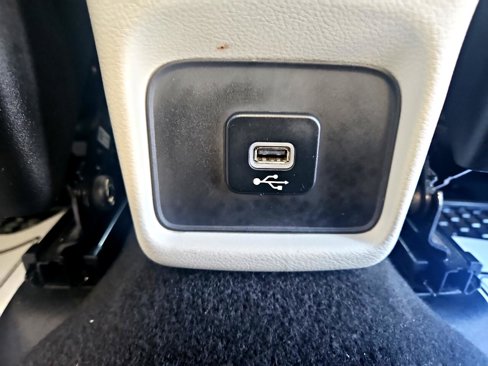 Used 2018 Jeep Compass Latitude w/ Cold Weather Group image 13