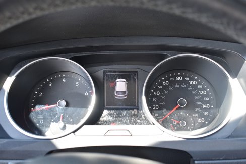 Used 2019 Volkswagen Tiguan S image 17