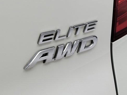 Used 2016 Honda Pilot Elite image 10