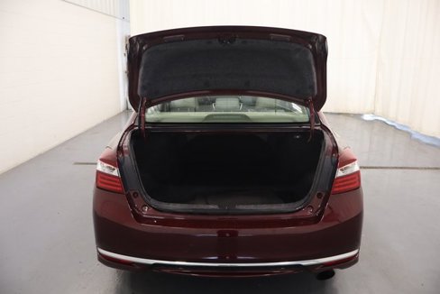 Used 2017 Honda Accord LX image 17