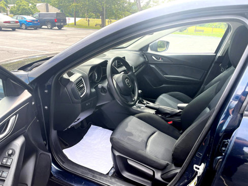 Used 2014 MAZDA MAZDA3 i SV image 29