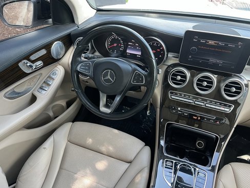 Used 2017 Mercedes-Benz GLC 300 image 35