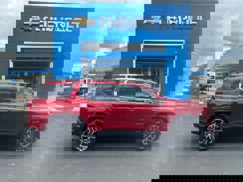 Used 2023 GMC Acadia SLT w/ Technology Package image 1