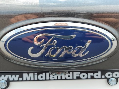 Used 2017 Ford Escape SE w/ Equipment Group 201A image 6
