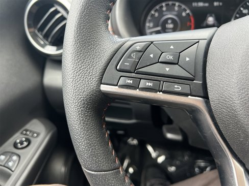 Certified 2024 Nissan Kicks SR image 10