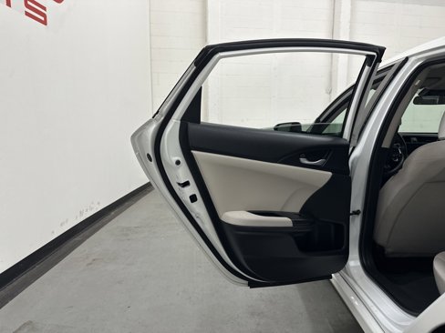 Used 2022 Honda Insight EX image 46