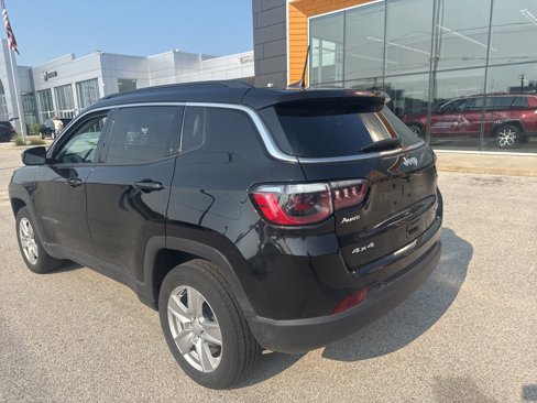 Used 2022 Jeep Compass Latitude w/ Sun and Sound Group image 6