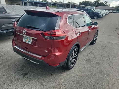 Used 2019 Nissan Rogue SL image 2