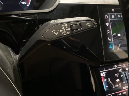 Used 2021 Audi e-tron Premium w/ Black Optic Package image 42