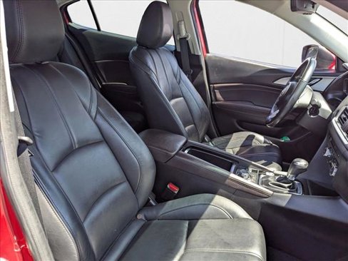 Used 2018 MAZDA MAZDA3 Touring image 17