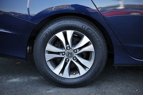 Used 2015 Honda Accord LX image 4