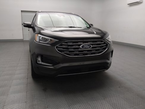 Used 2019 Ford Edge Titanium image 14
