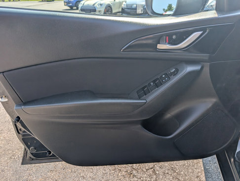 Used 2014 MAZDA MAZDA3 i Sport image 34
