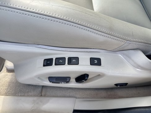 Used 2015 Volvo XC60 T6 w/ Protection Package image 31