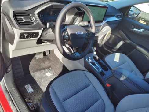 New 2025 Ford Escape Active w/ Active Premium Tech Pack image 12