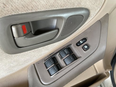 Used 1996 Toyota Avalon XL image 16