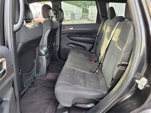 Used 2016 Jeep Grand Cherokee Laredo w/ Quick Order Package 23E image 9