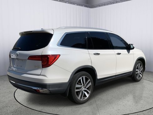 Used 2016 Honda Pilot Elite image 7