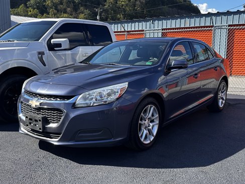 Used 2015 Chevrolet Malibu LT w/ Power Convenience Package image 3