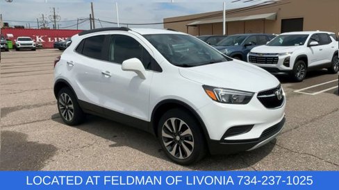 Used 2022 Buick Encore Preferred image 2