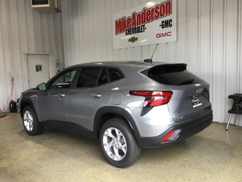 New 2025 Chevrolet Trax LS w/ LS Convenience Package image 3