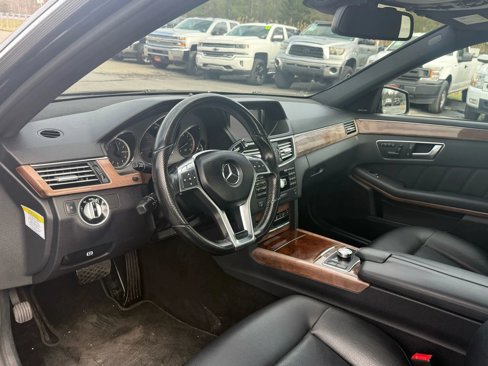 Used 2013 Mercedes-Benz E 350 4MATIC Sedan image 10