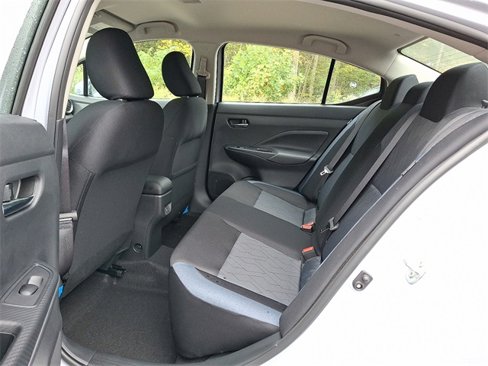 New 2025 Nissan Versa SV image 5