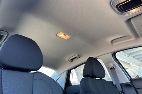 New 2025 Hyundai Elantra SE image 13