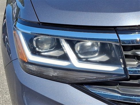 Used 2021 Volkswagen Atlas SE w/ Towing Package image 9