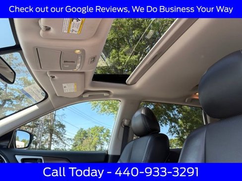 Used 2020 Nissan Pathfinder Platinum image 23