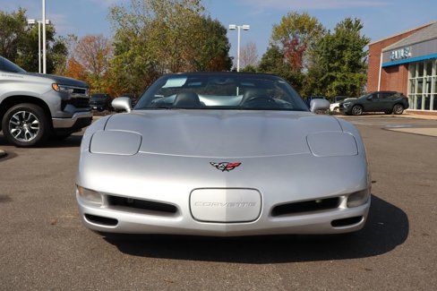 Used 2002 Chevrolet Corvette Convertible w/ Preferred Equipment Group2 image 4