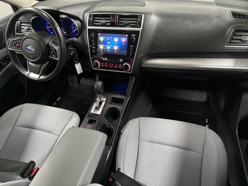 Used 2019 Subaru Outback 2.5i Premium image 11
