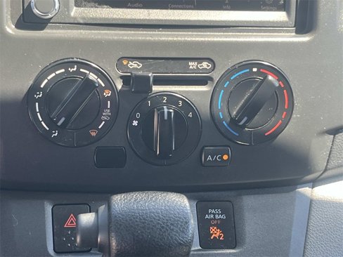 Used 2020 Nissan NV200 S image 23