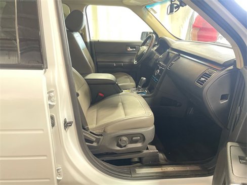 Used 2019 Ford Flex Limited w/ Limited Appearance Package image 24
