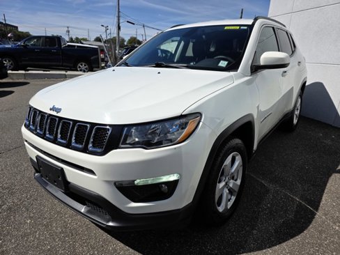 Certified 2021 Jeep Compass Latitude image 2