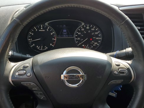 Used 2020 Nissan Pathfinder SV image 28