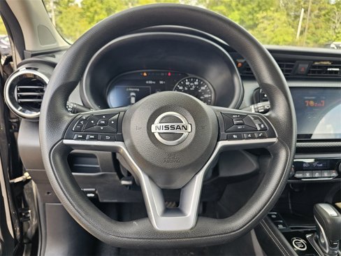 Used 2021 Nissan Kicks SV image 22