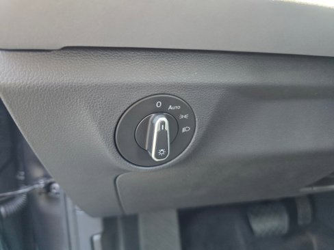 New 2025 Volkswagen Jetta SE image 28