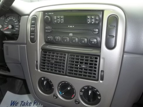 Used 2005 Ford Explorer Sport XLT image 9