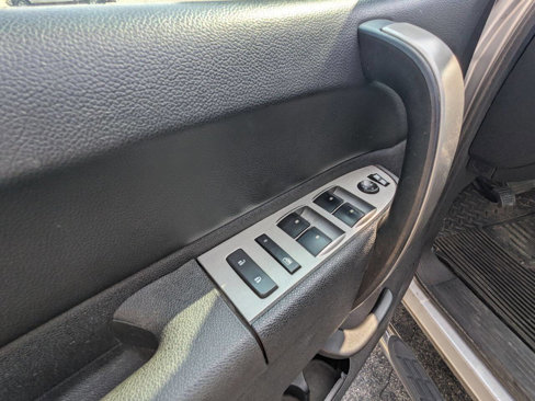 Used 2013 GMC Sierra 1500 SLE w/ Power Tech Package image 9