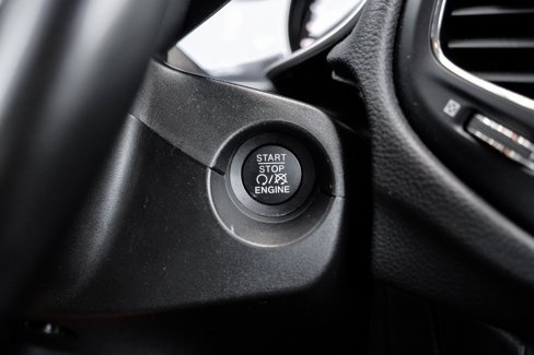 Used 2020 Jeep Compass Latitude w/ Cold Weather Group image 30