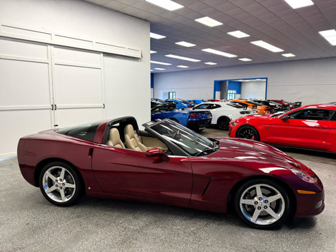 Used 2006 Chevrolet Corvette Coupe w/ Preferred Equipment Group image 6
